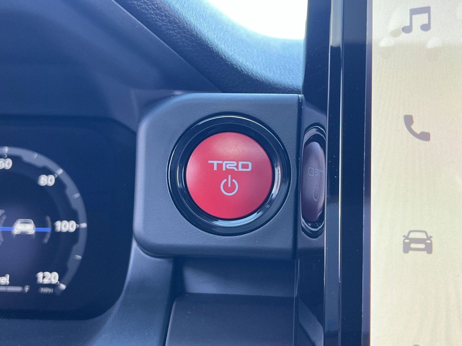 2026 Toyota Tacoma Hybrid TRD Off Road