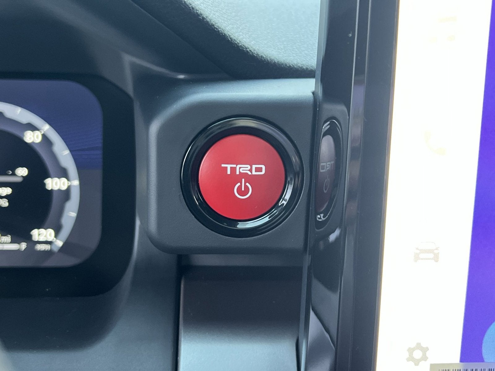 2026 Toyota Tacoma Hybrid TRD Off Road