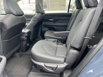 2026 Toyota Grand Highlander Hybrid LE