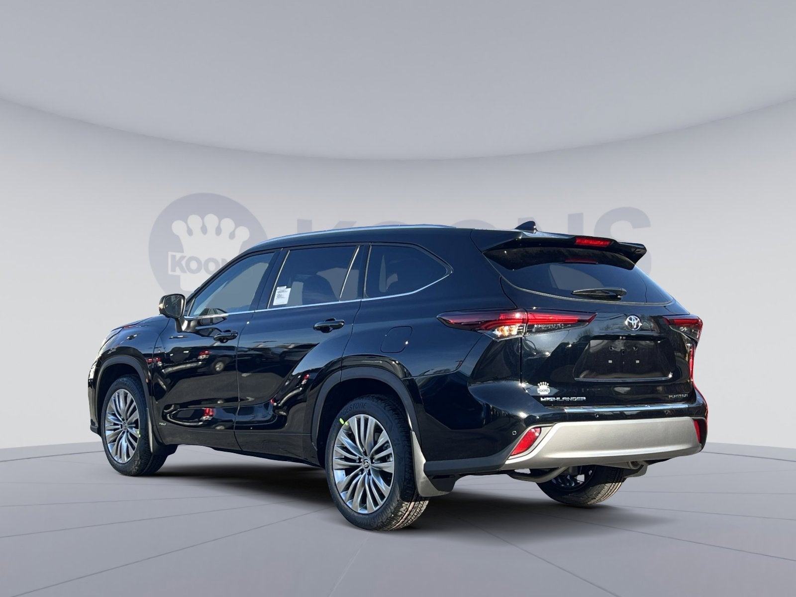 2026 Toyota Highlander Hybrid Platinum