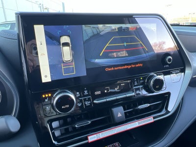 2026 Toyota Highlander Hybrid Platinum