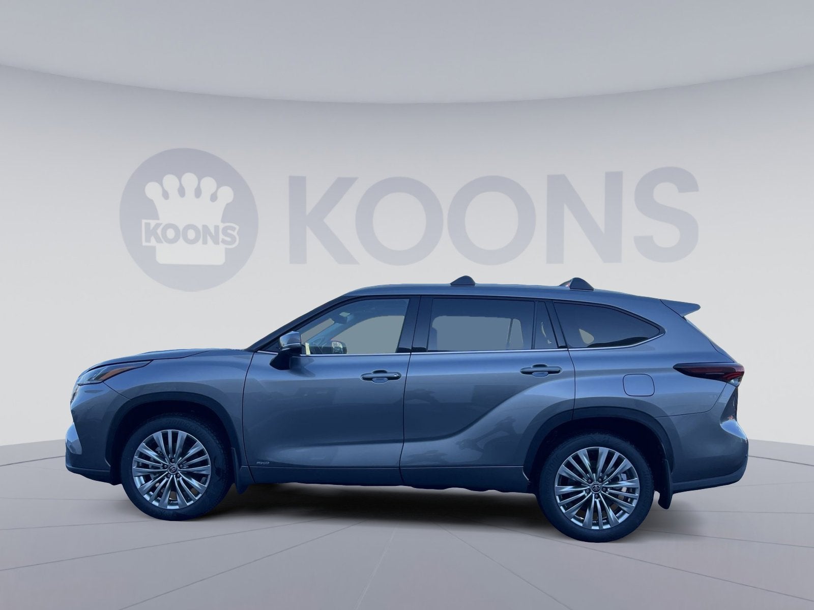 2026 Toyota Highlander Hybrid Platinum