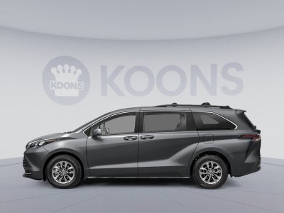 2026 Toyota Sienna LE
