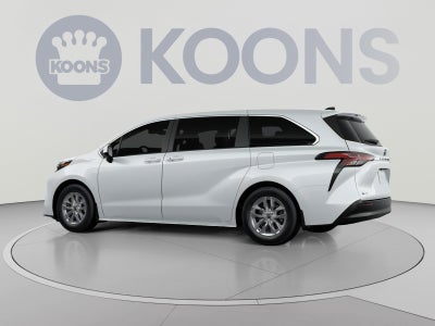 2026 Toyota Sienna LE