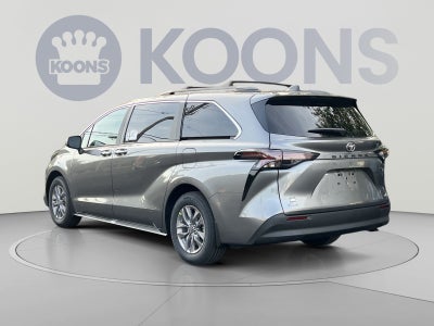 2026 Toyota Sienna XLE