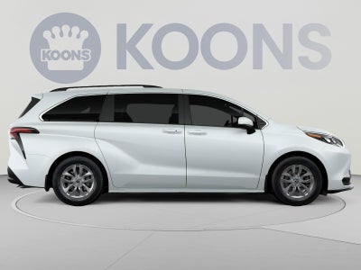 2026 Toyota Sienna XLE