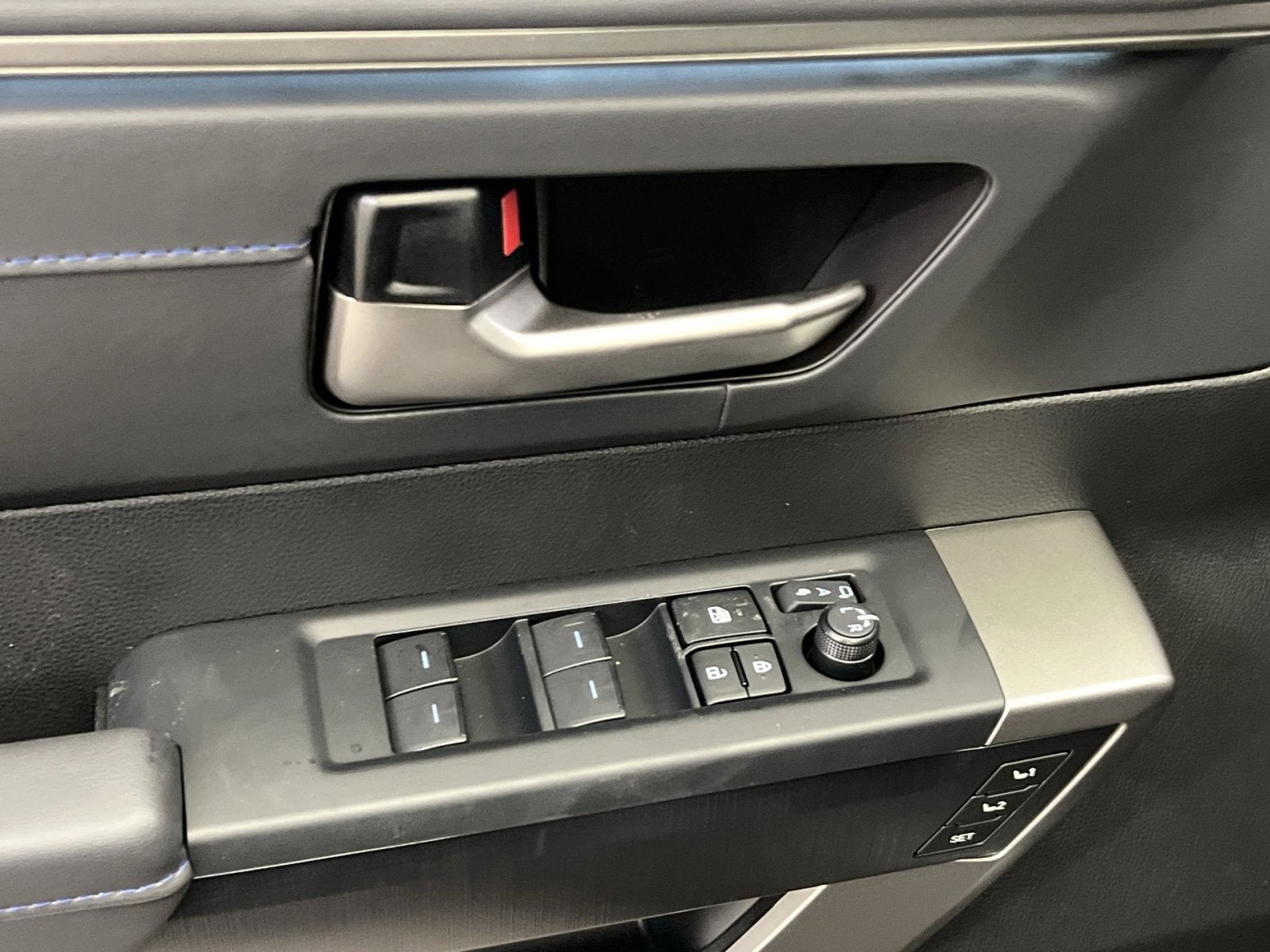 2026 Toyota Tundra Hybrid Platinum