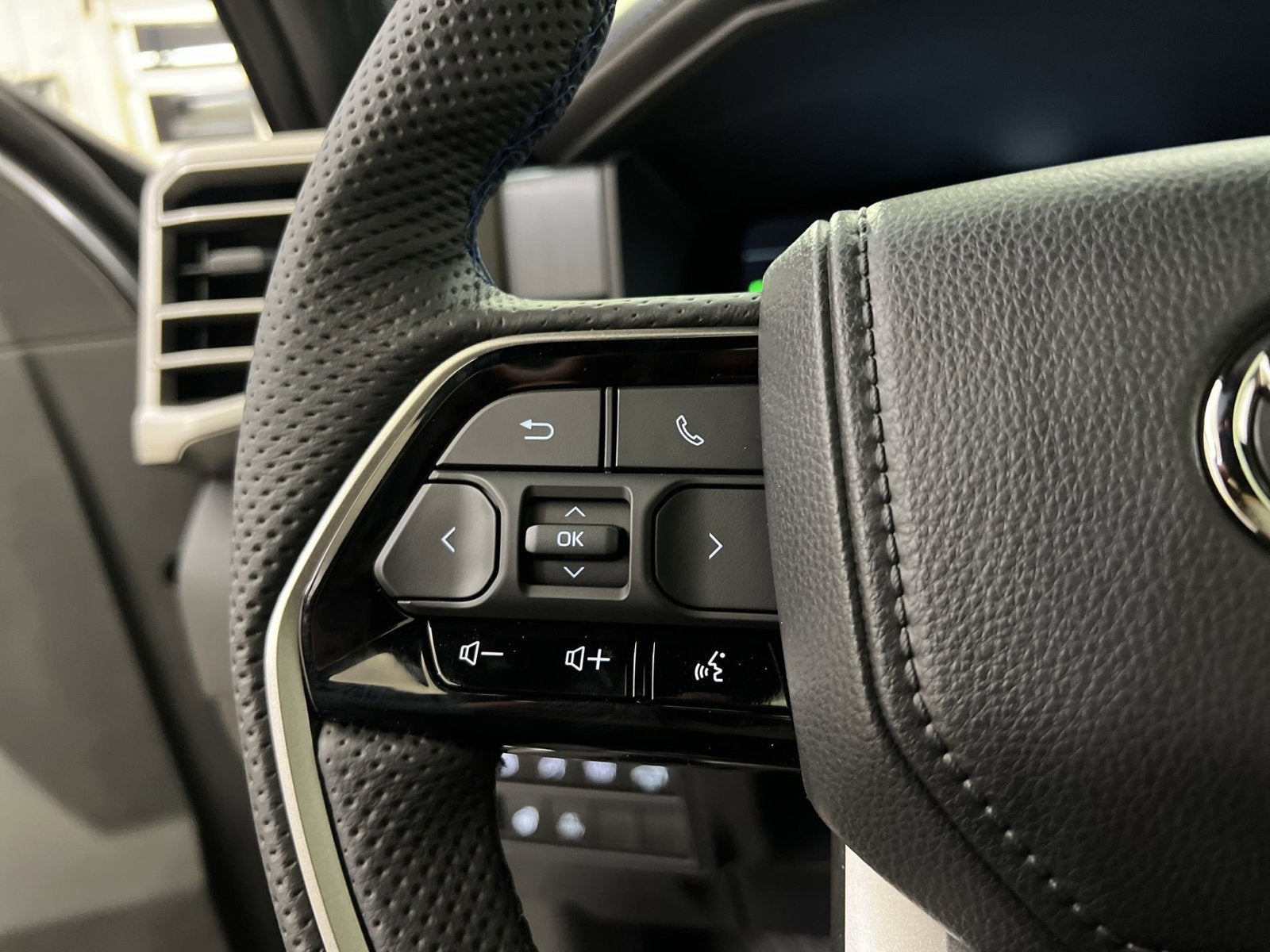 2026 Toyota Tundra Hybrid Platinum