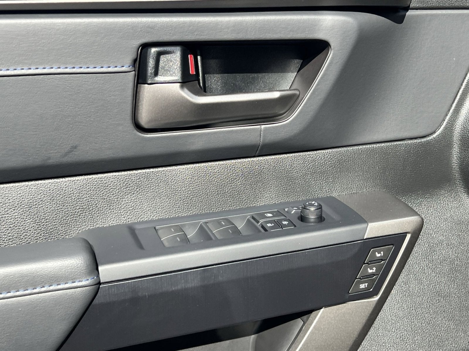 2026 Toyota Tundra Hybrid Platinum