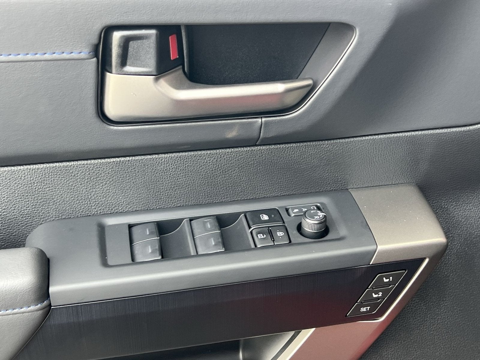 2026 Toyota Tundra Hybrid Platinum