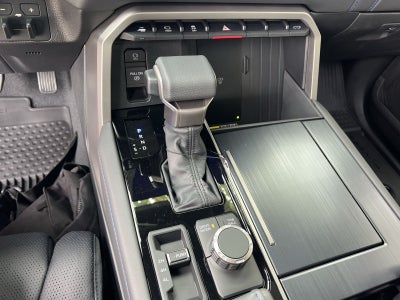 2026 Toyota Tundra Hybrid Platinum