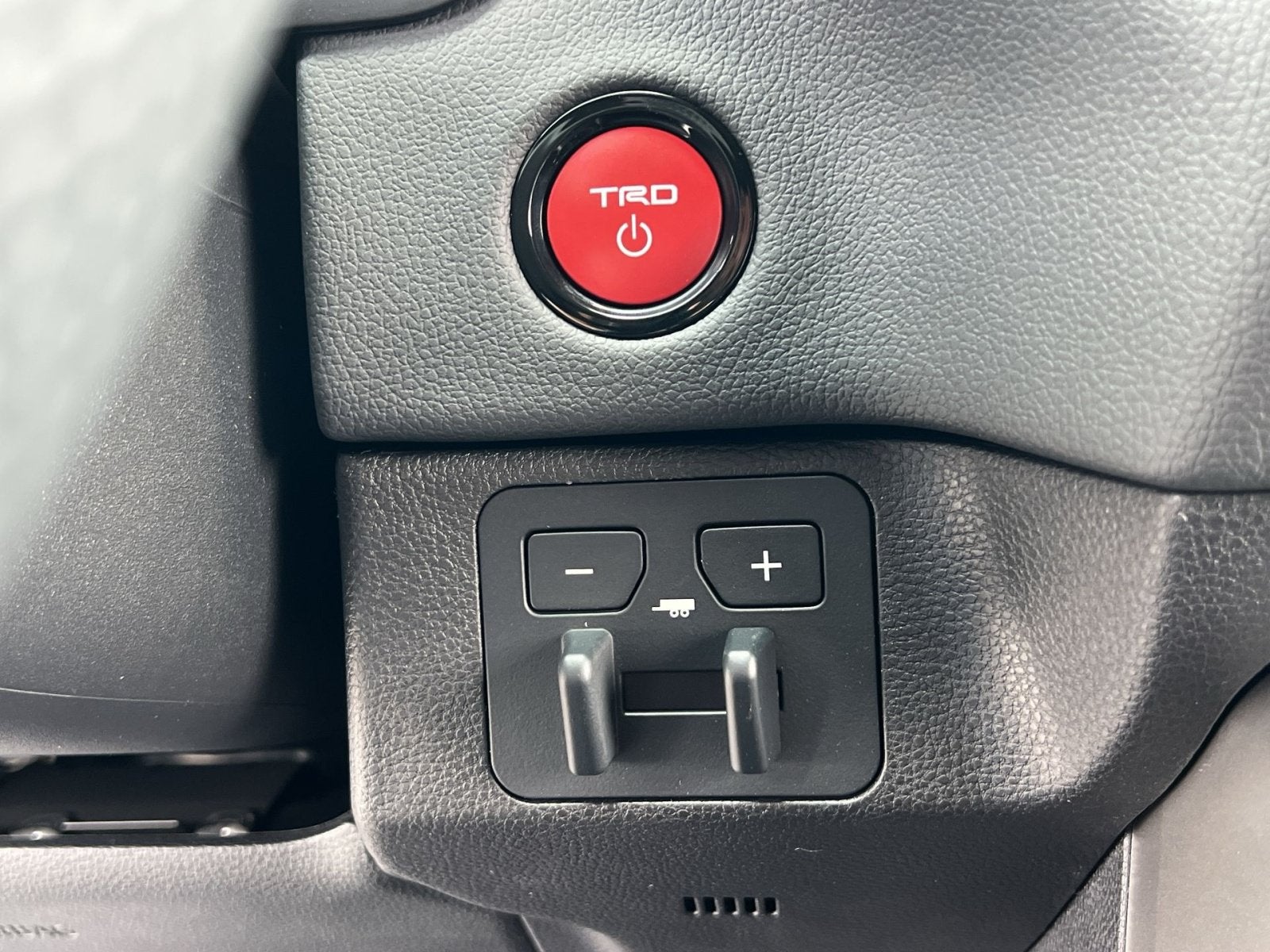 2026 Toyota Sequoia SR5