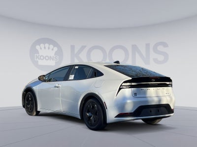 2026 Toyota Prius Plug-In Hybrid SE