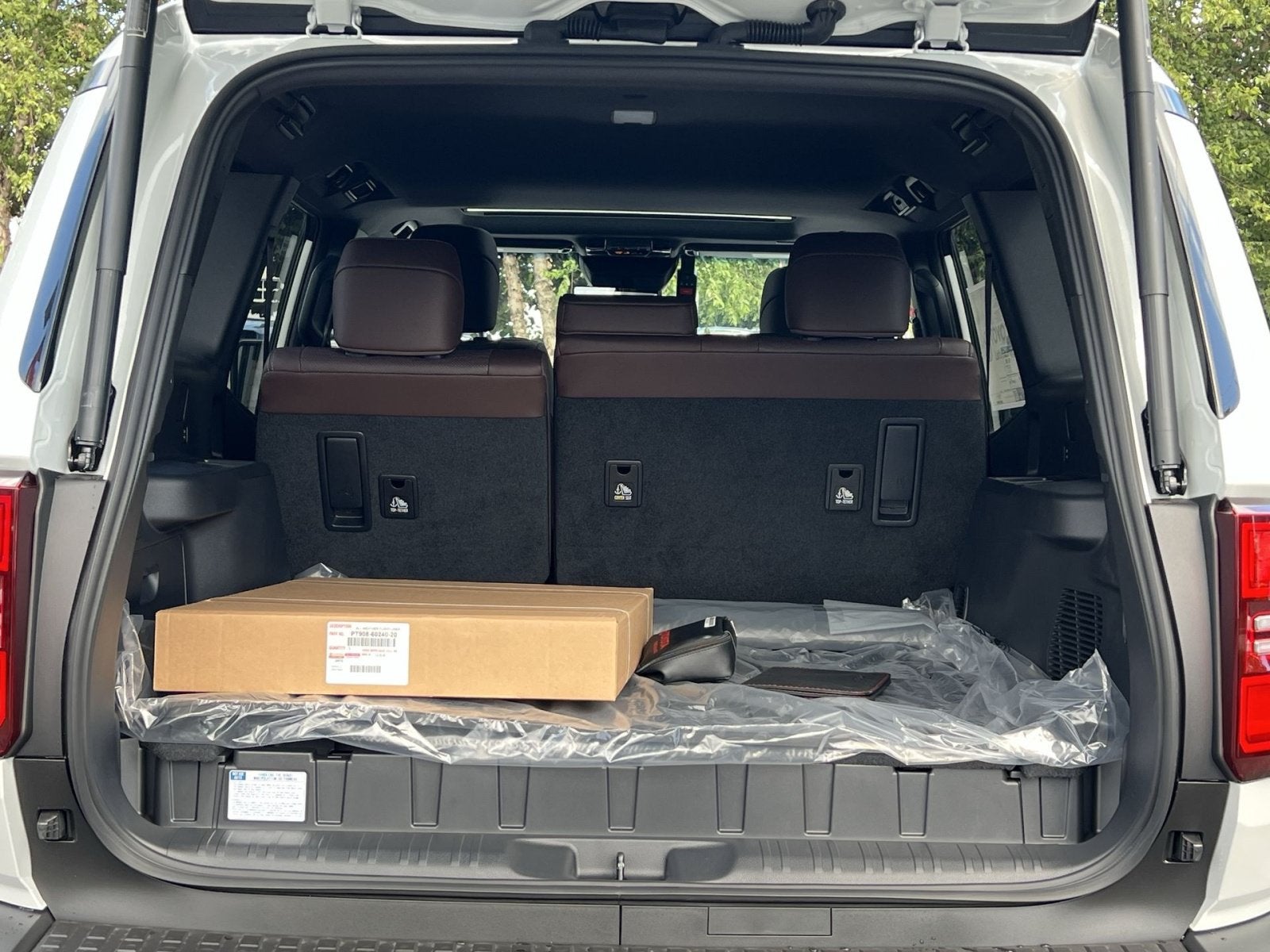 2027 Toyota Land Cruiser Base