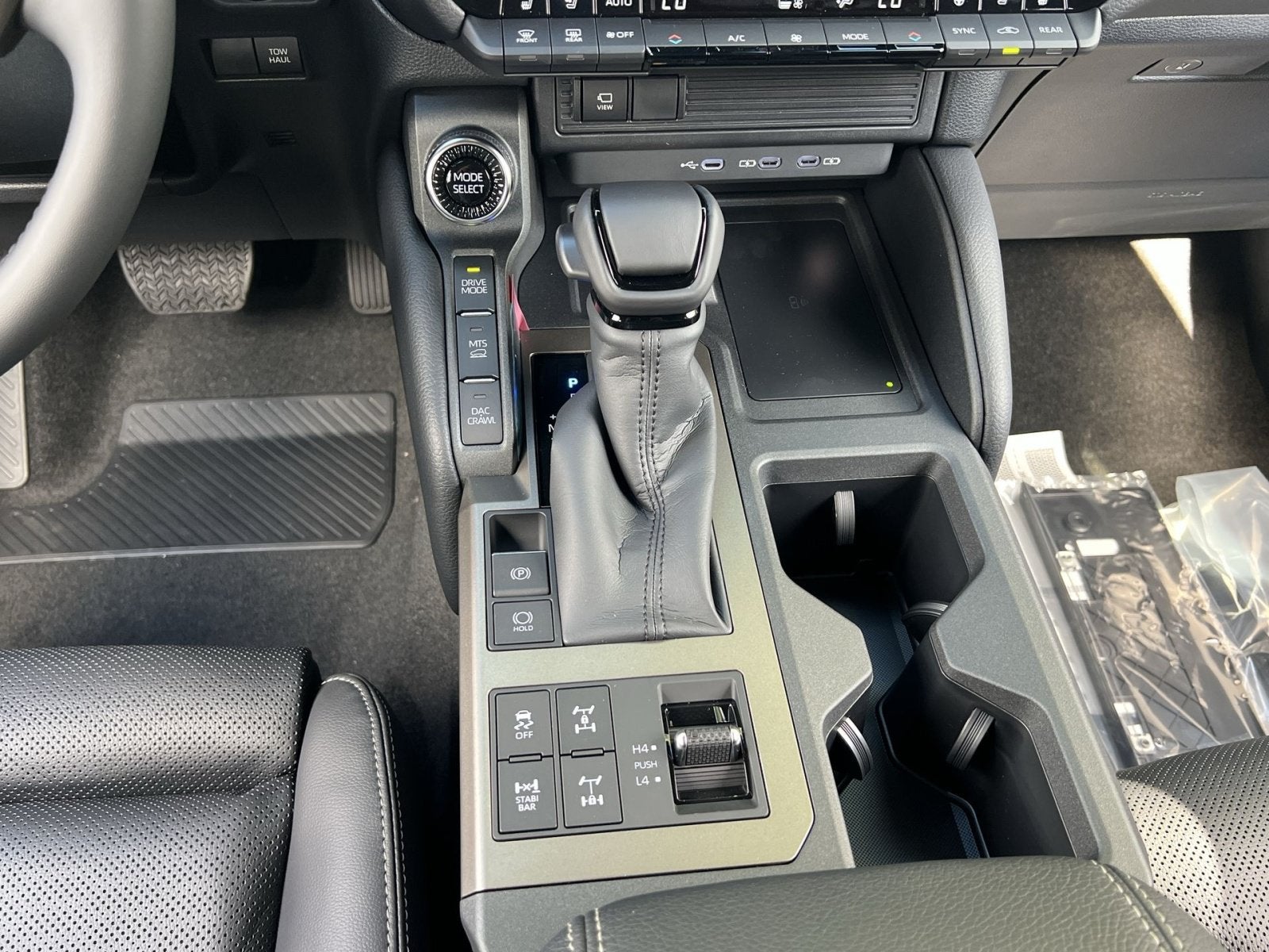 2027 Toyota Land Cruiser Base