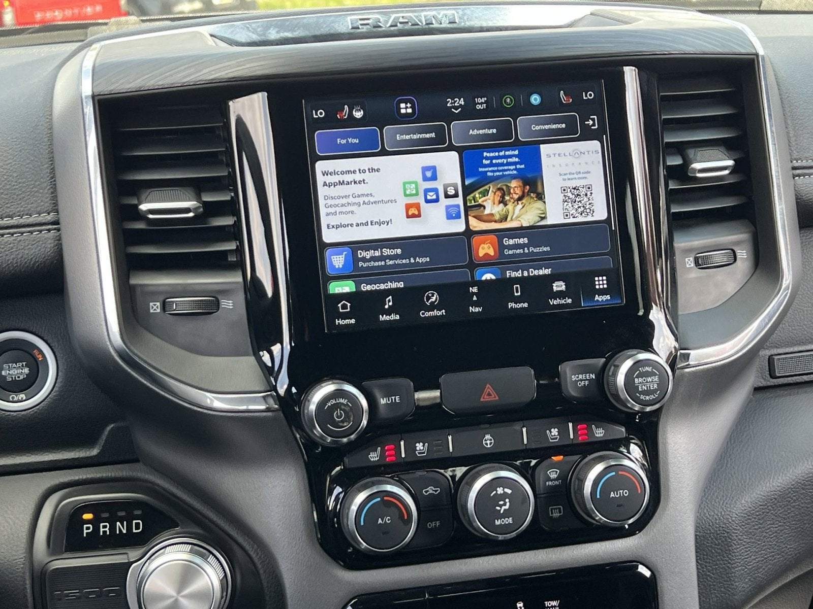 2024 RAM 1500 Laramie