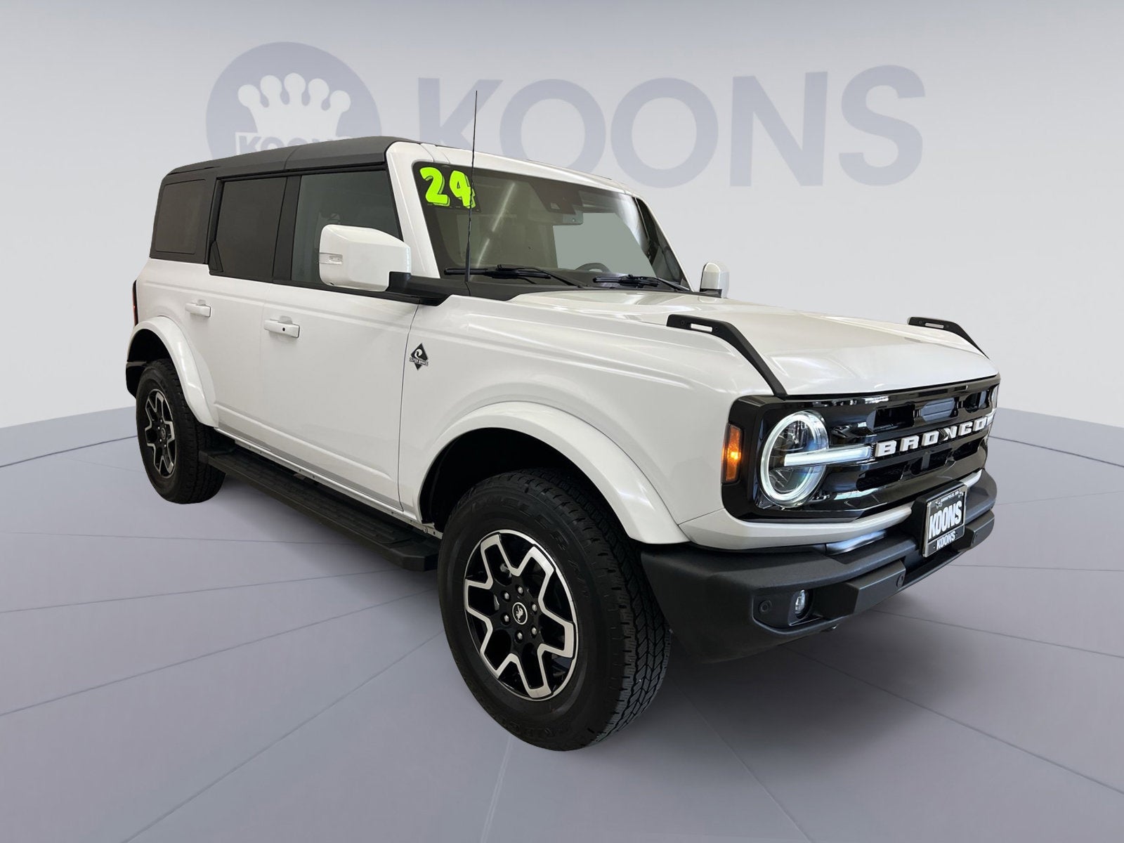 2024 Ford Bronco Outer Banks