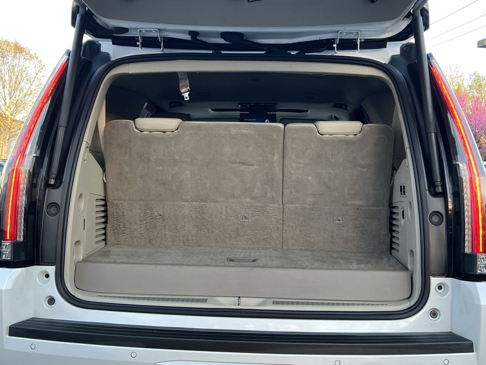 2020 Cadillac Escalade Premium Luxury