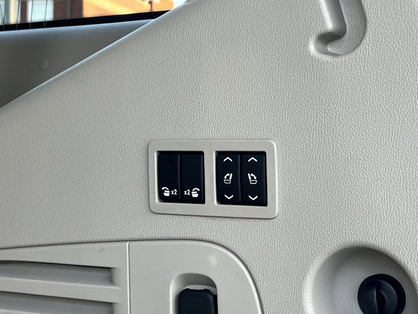 2020 Cadillac Escalade Premium Luxury