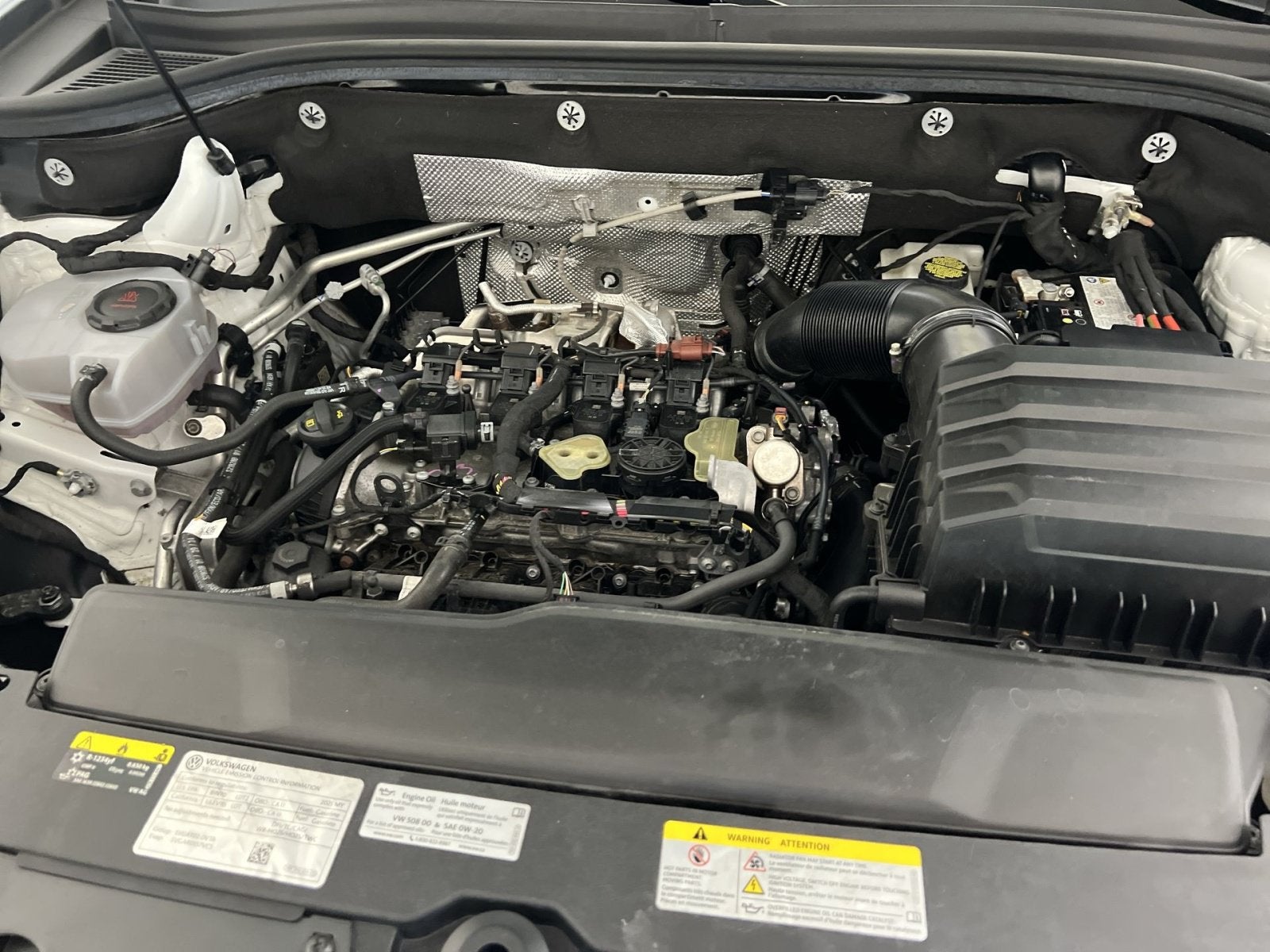 2025 Volkswagen Atlas 2.0T SEL Premium R-Line