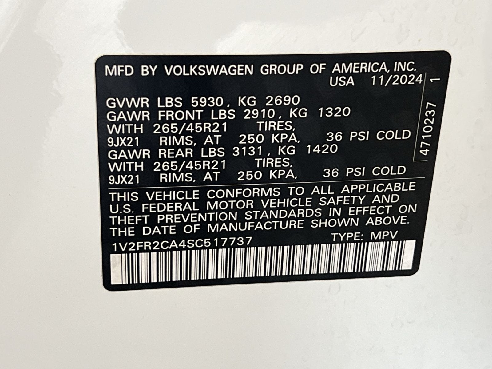 2025 Volkswagen Atlas 2.0T SEL Premium R-Line