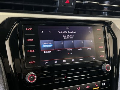 2022 Volkswagen Passat 2.0T SE