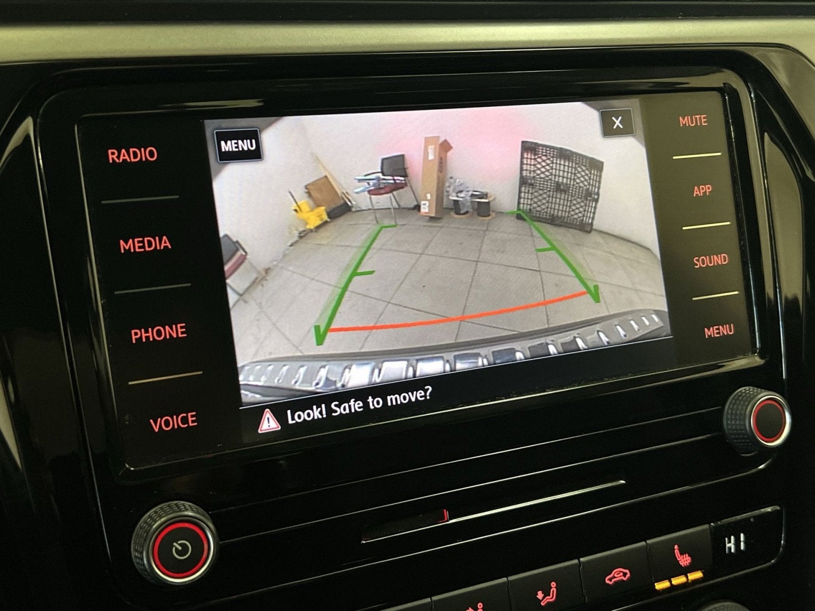 2022 Volkswagen Passat 2.0T SE