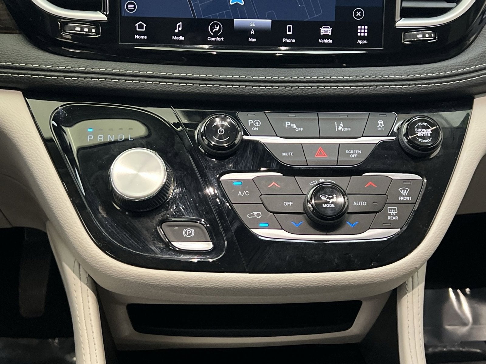 2023 Chrysler Pacifica Hybrid Limited