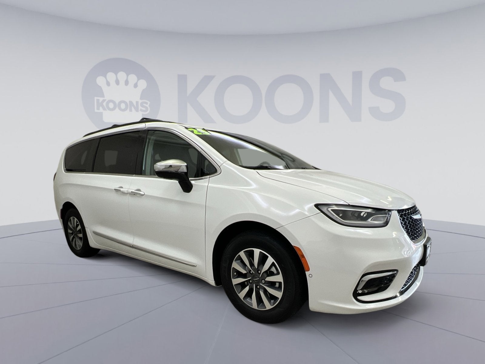 2023 Chrysler Pacifica Hybrid Limited