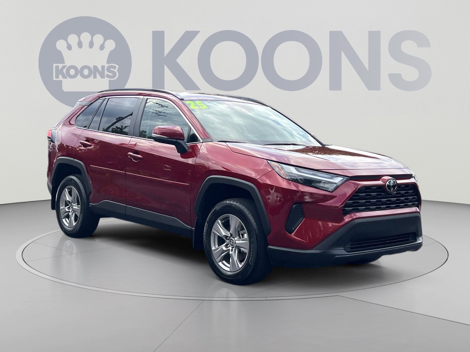 2025 Toyota RAV4 XLE