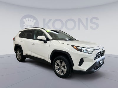 2025 Toyota RAV4 XLE