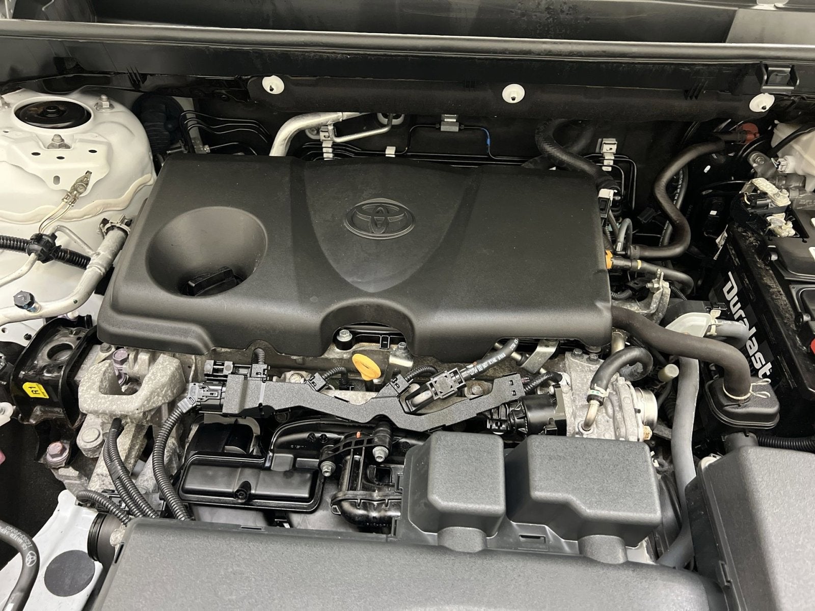 2022 Toyota RAV4 XLE - Photo 26