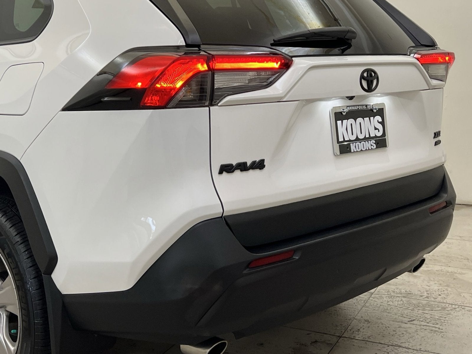 2022 Toyota RAV4 XLE - Photo 27