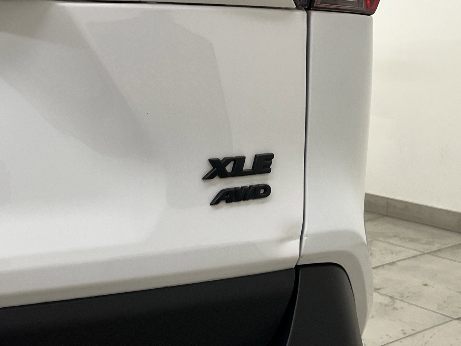 2022 Toyota RAV4 XLE - Photo 28
