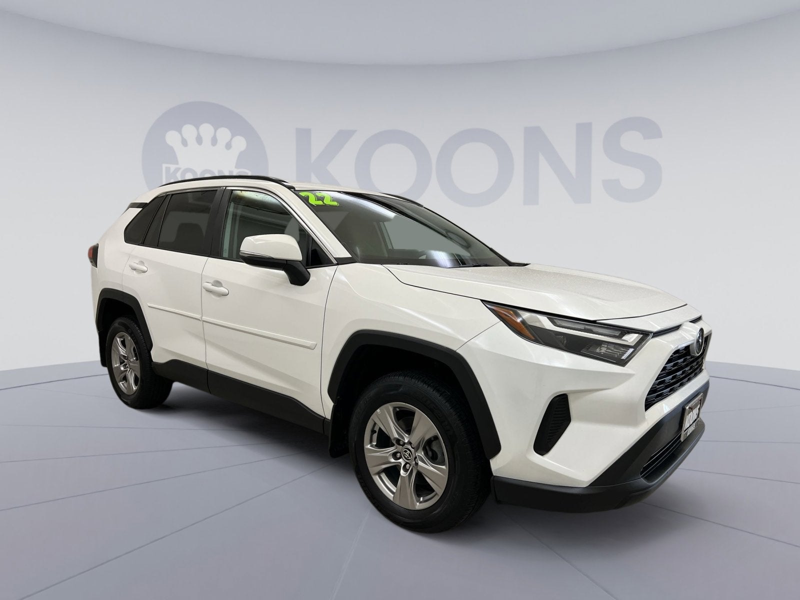 2022 Toyota RAV4 XLE - Photo 7