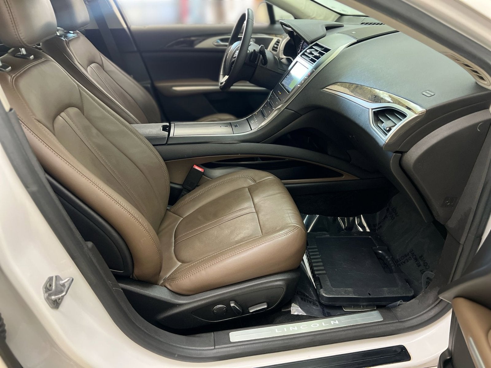 2014 Lincoln MKZ Base