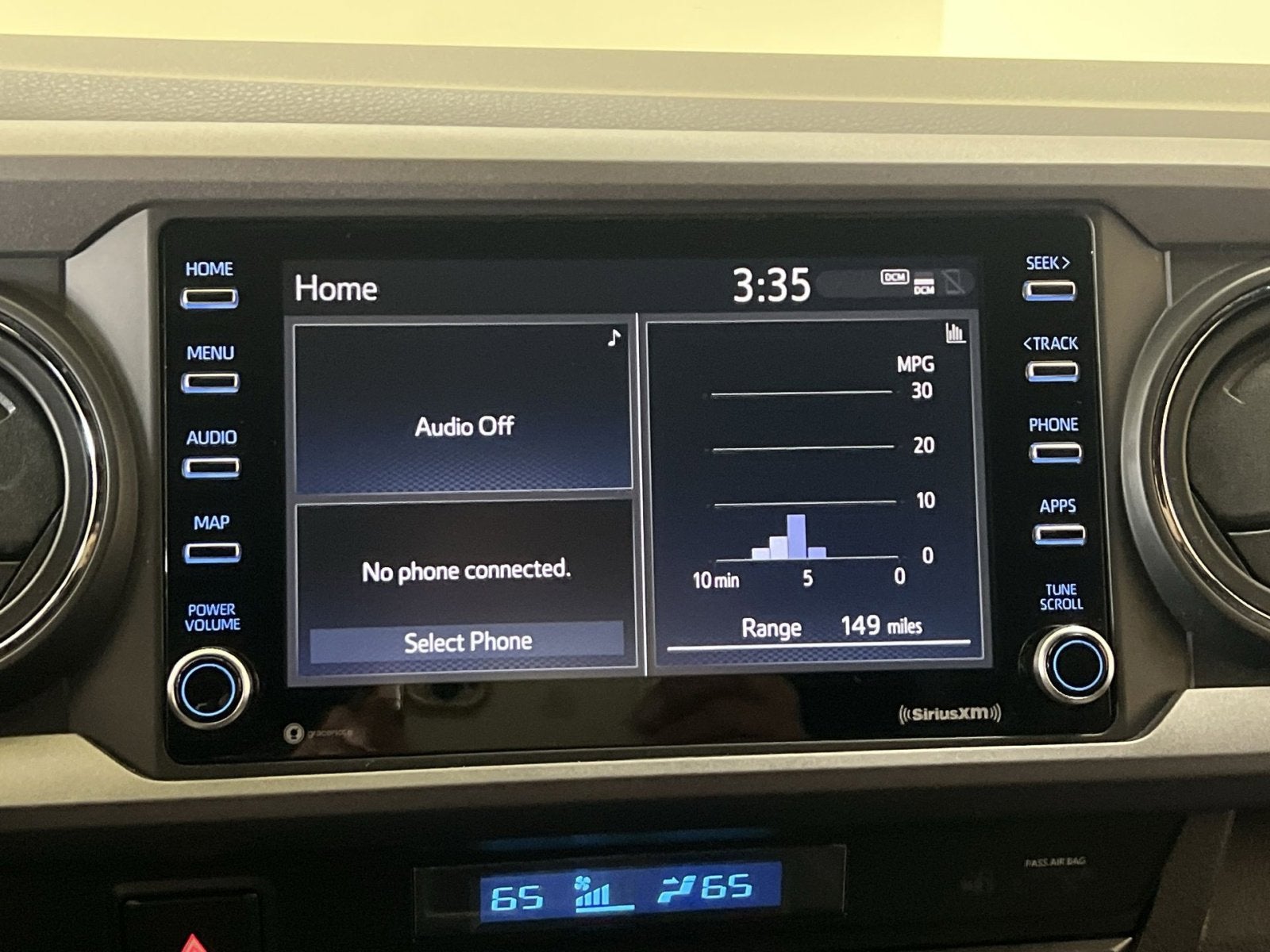 2022 Toyota Tacoma SR - Photo 18