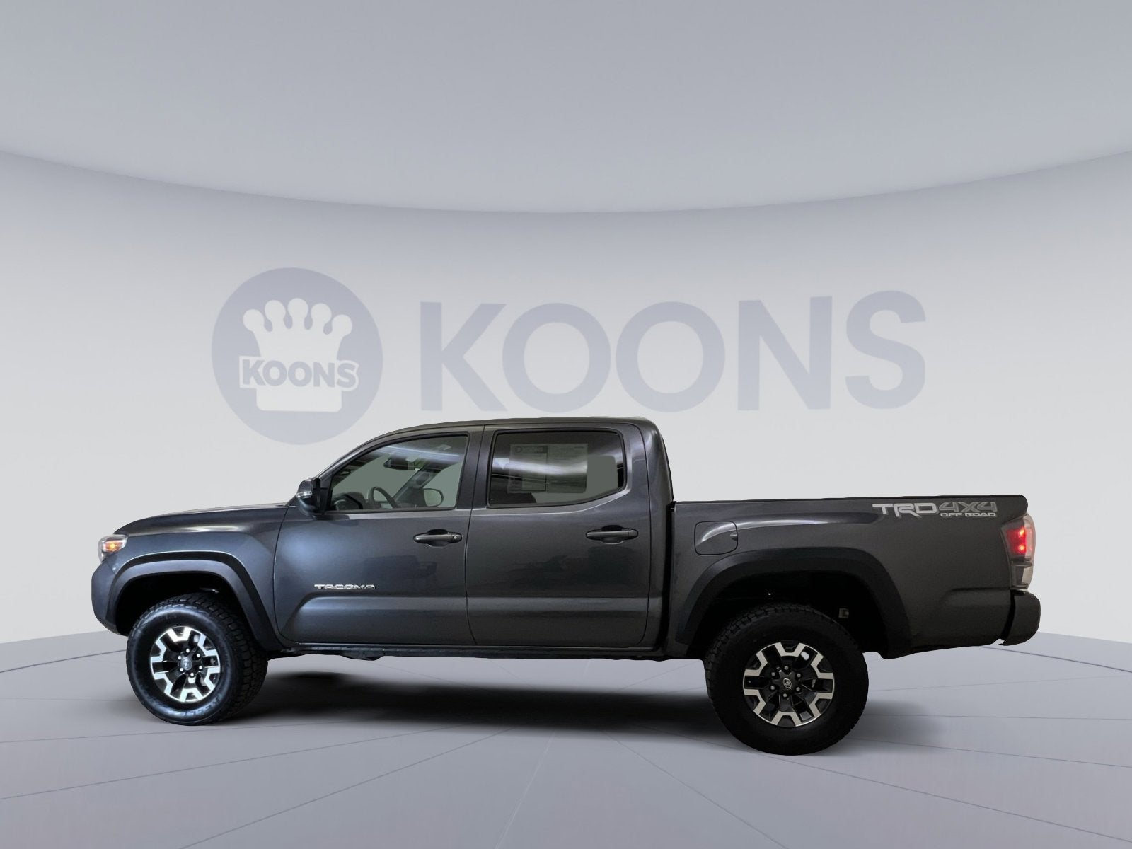 2022 Toyota Tacoma SR - Photo 2