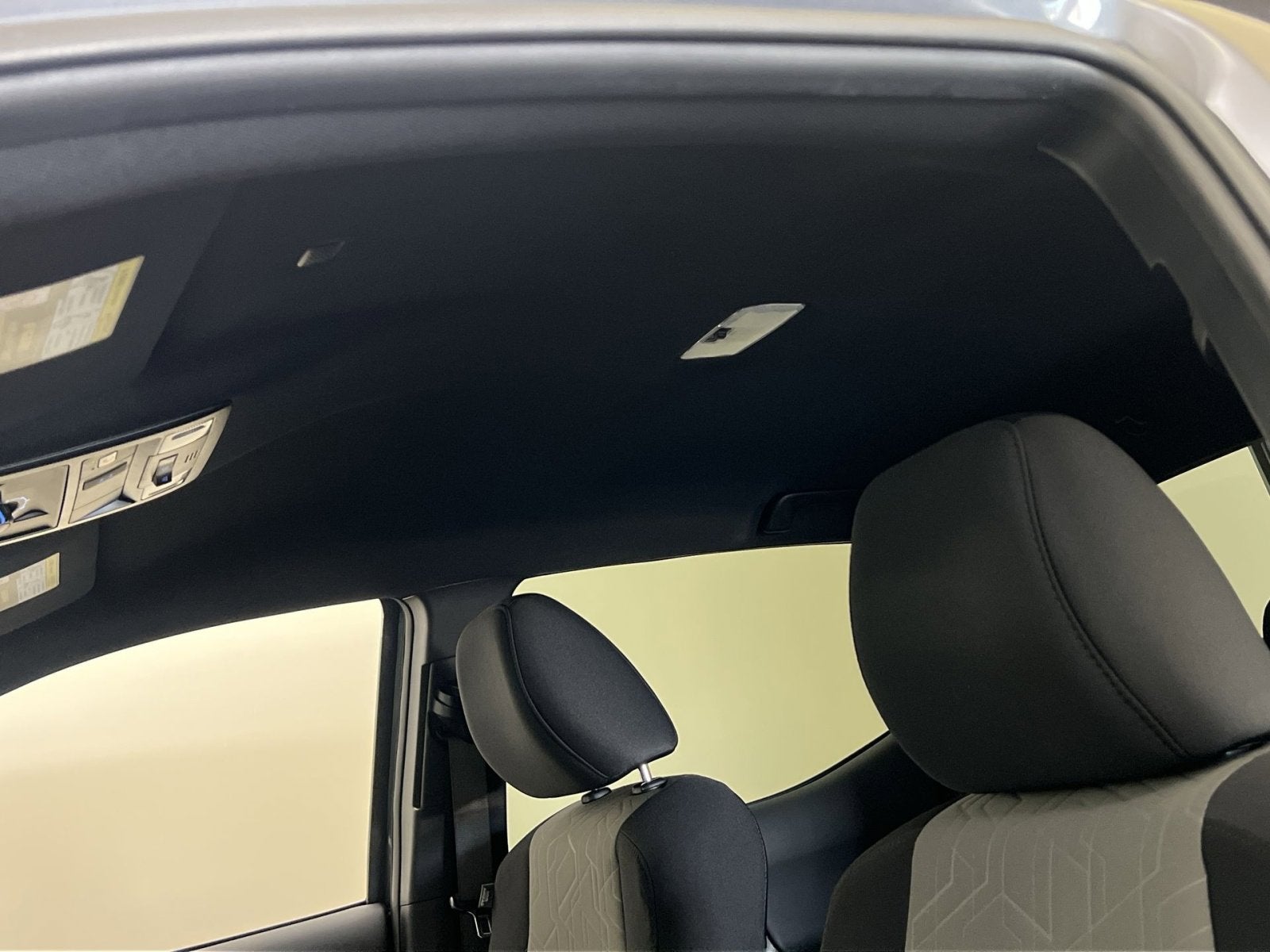 2022 Toyota Tacoma SR - Photo 22