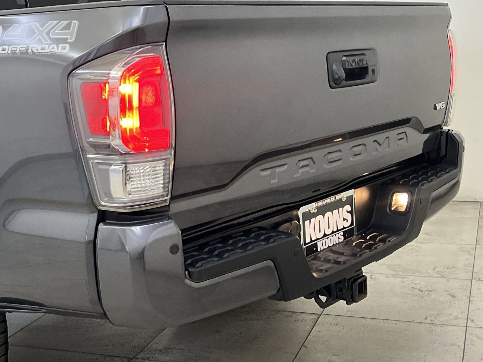 2022 Toyota Tacoma SR - Photo 29