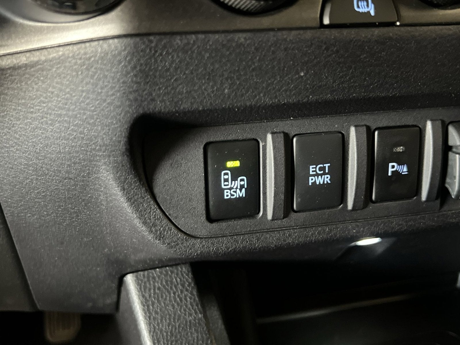 2022 Toyota Tacoma SR - Photo 31