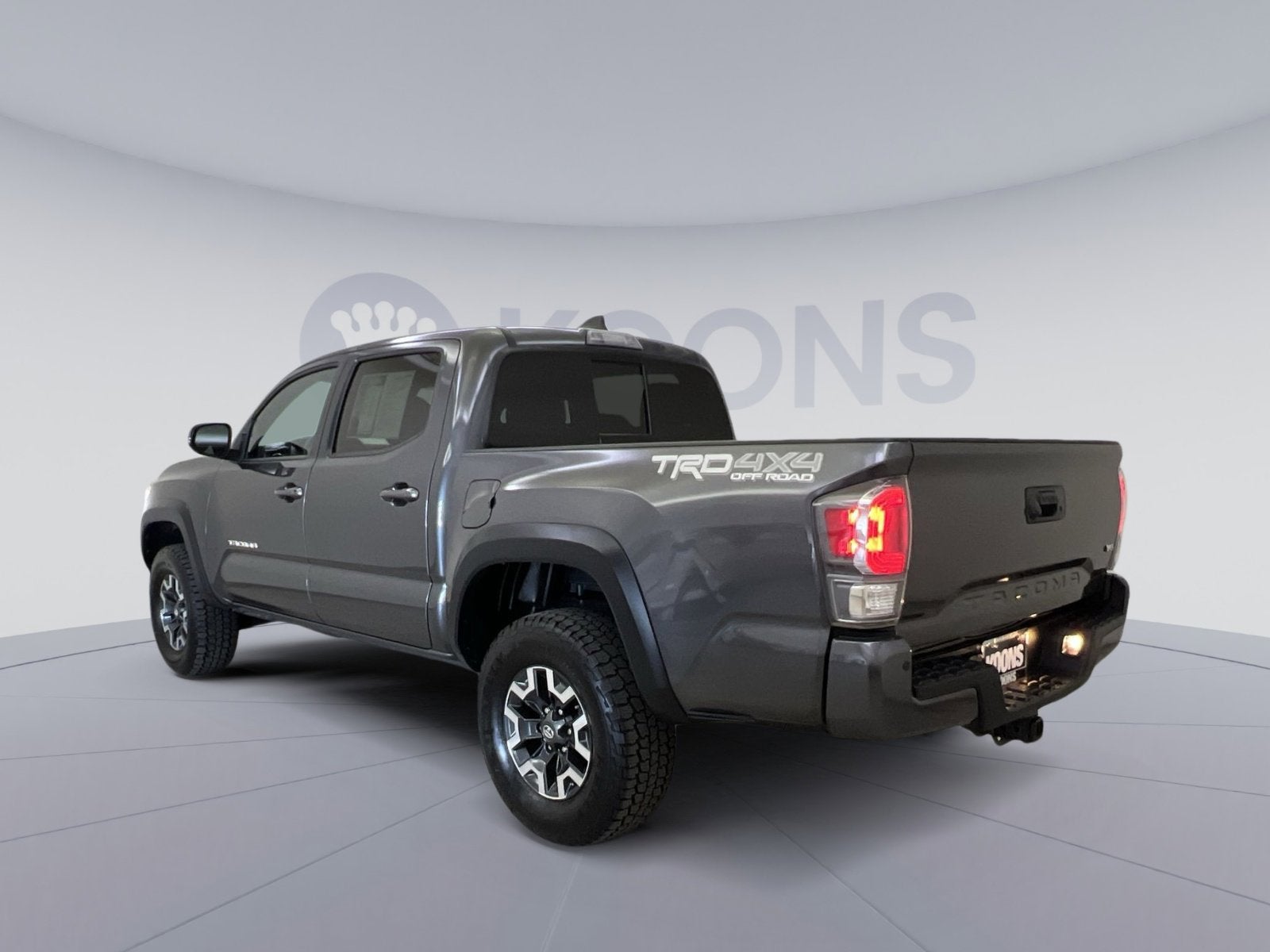 2022 Toyota Tacoma SR - Photo 4