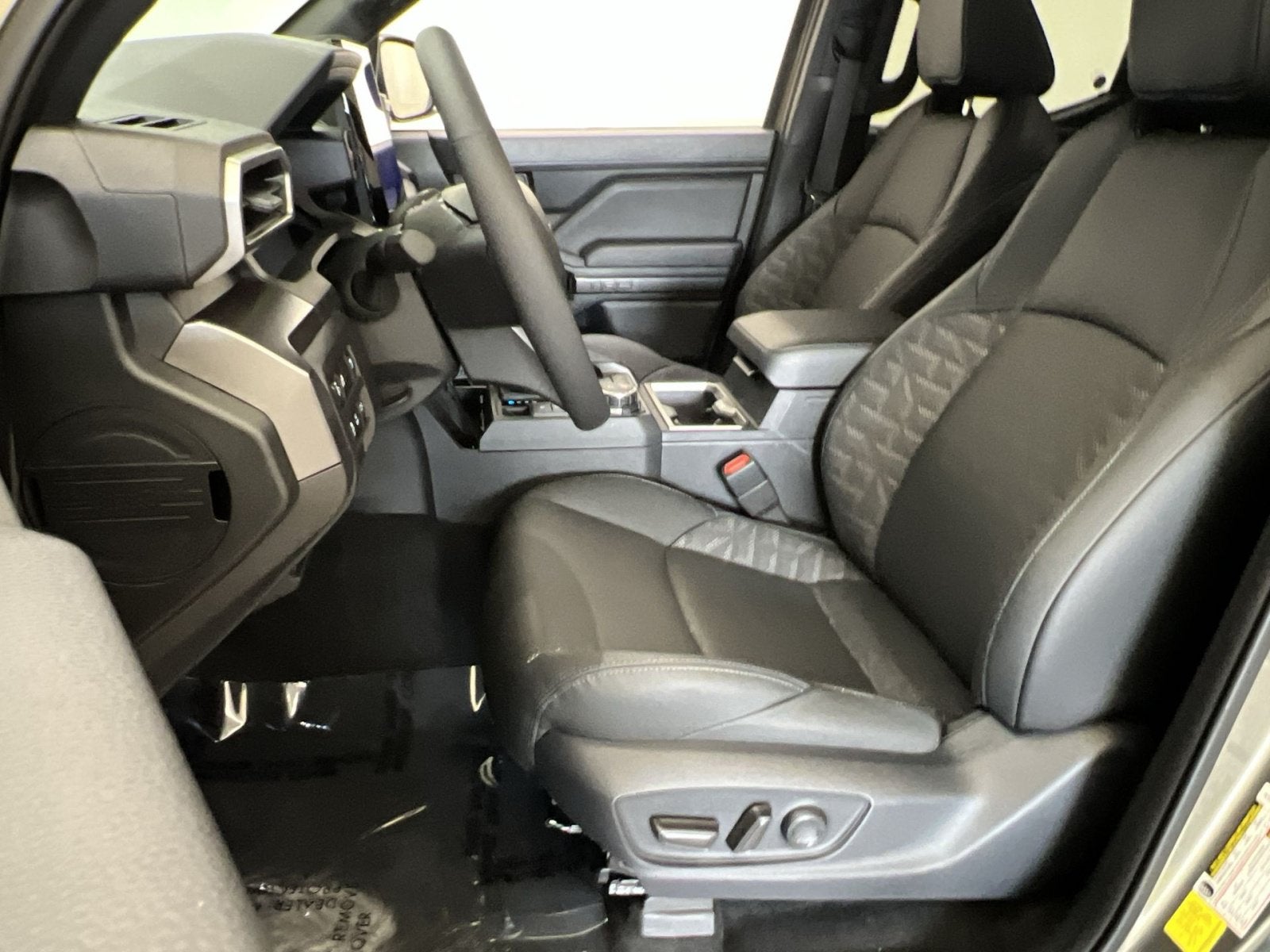 2025 Toyota Tacoma Hybrid TRD Sport