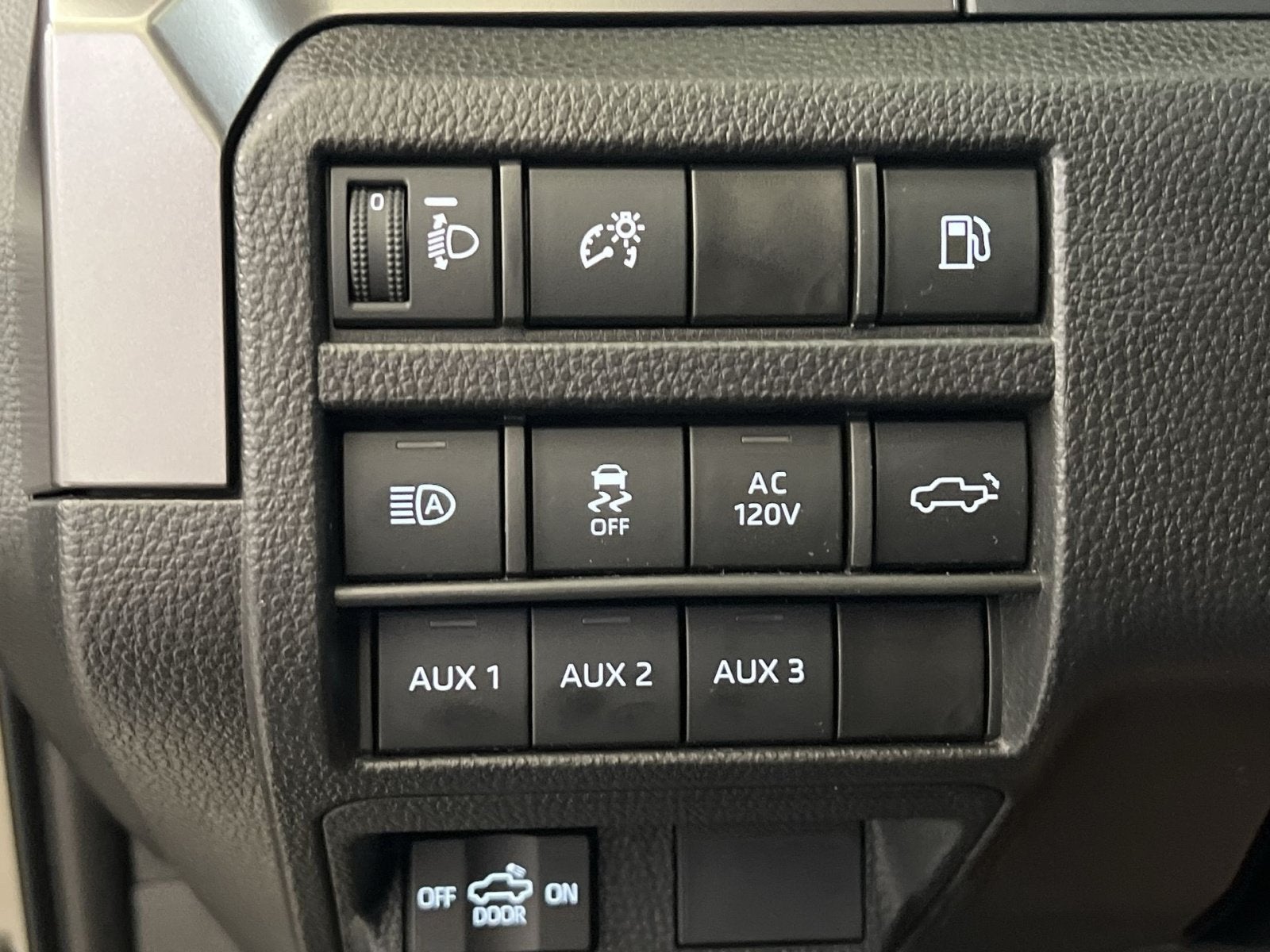 2025 Toyota Tacoma Hybrid TRD Sport