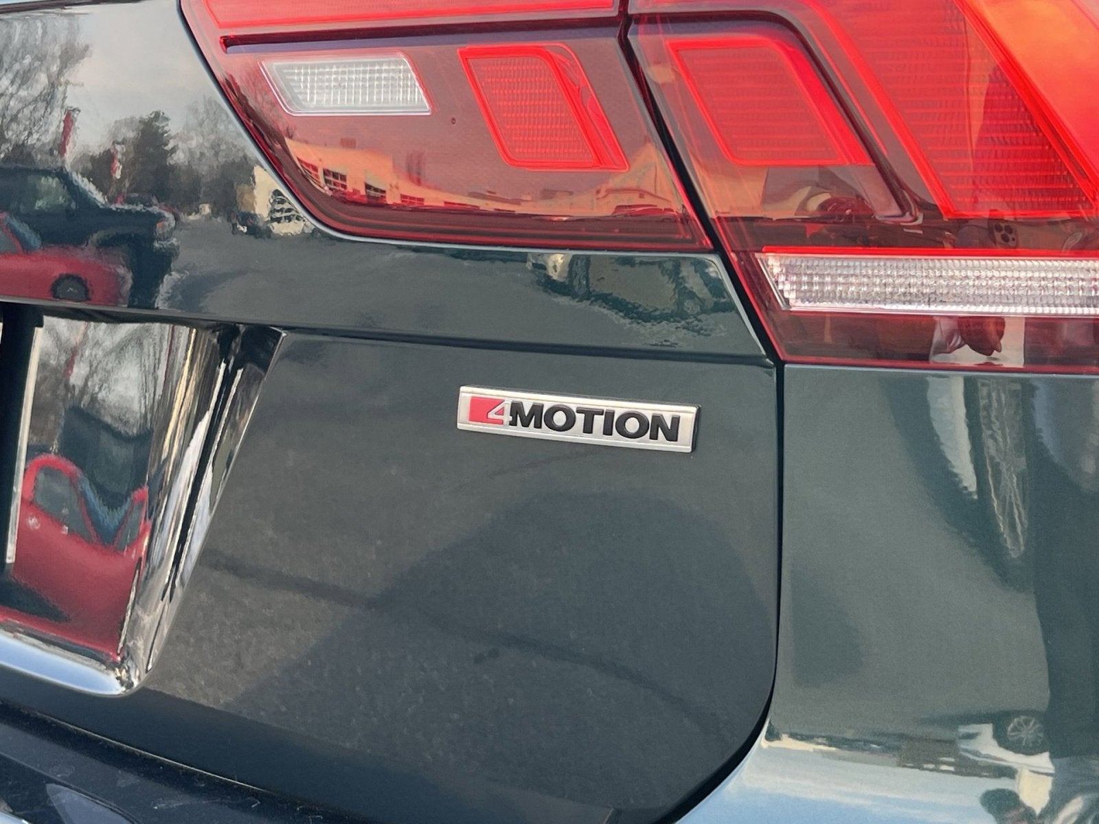 2019 Volkswagen Tiguan 2.0T SEL