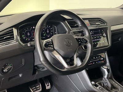 2022 Volkswagen Tiguan 2.0T SEL R-Line