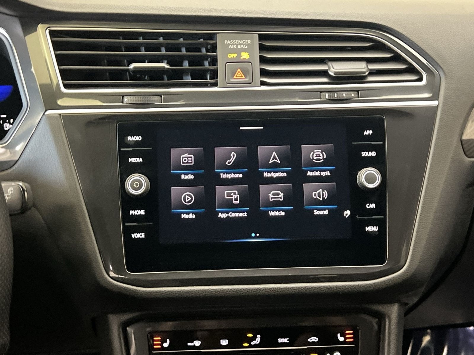 2023 Volkswagen Tiguan 2.0T SE R-Line Black