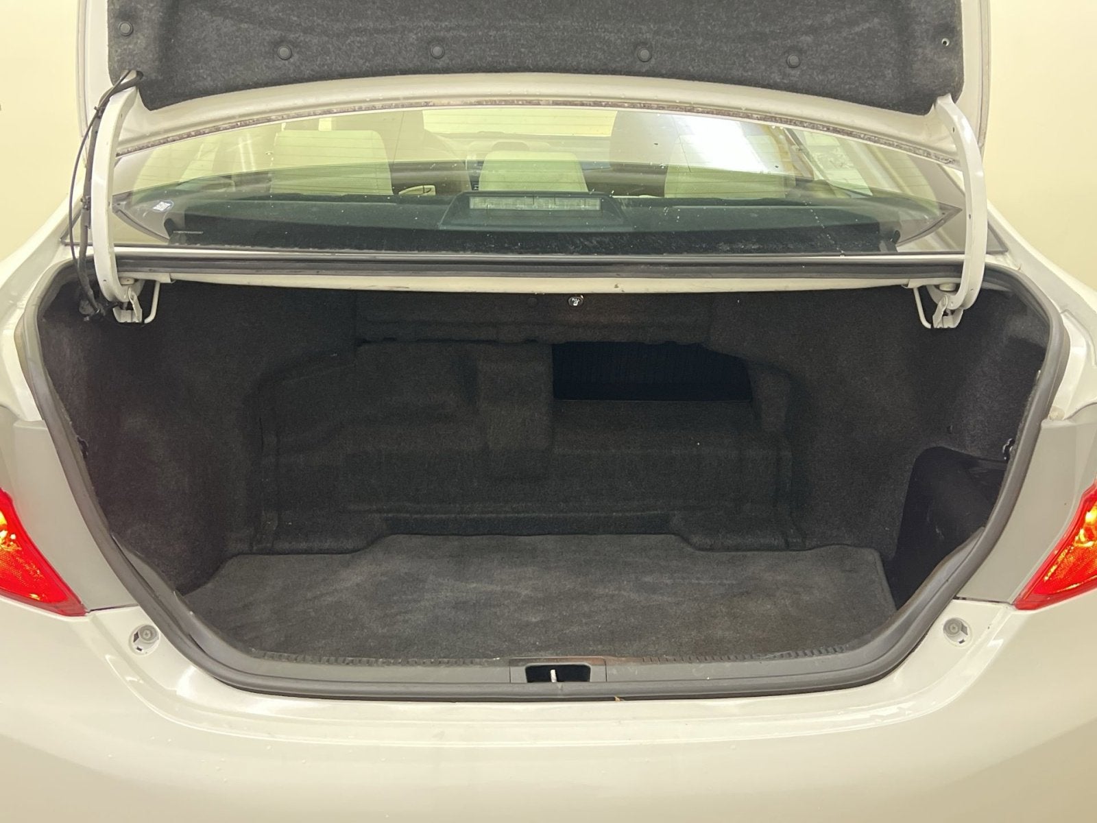 2014 Toyota Camry Hybrid LE