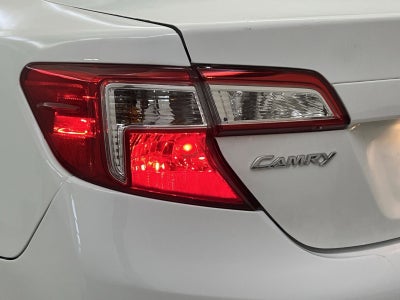 2014 Toyota Camry Hybrid LE