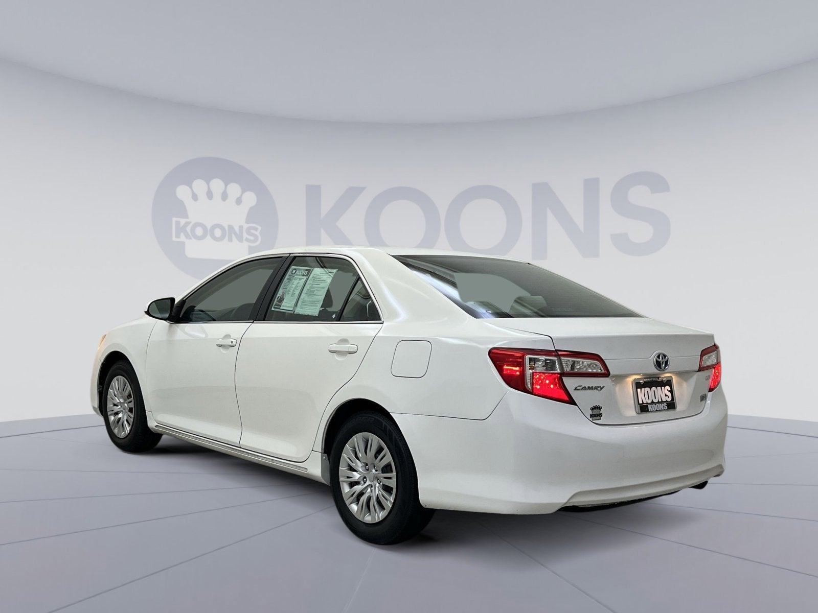 2014 Toyota Camry Hybrid LE